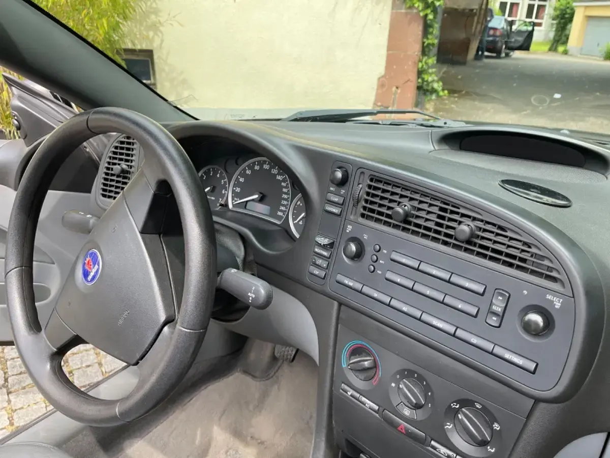 Gebraucht Saab 9-3 Cabriolet Vector 150 PS (110 kW) 2005 Schwarz Cabrio