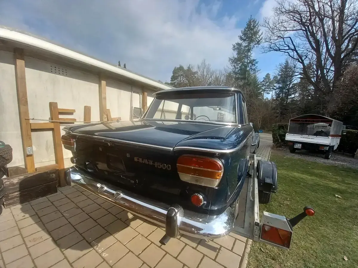 Gebraucht Fiat 1500 75 PS (55 kW) 1966 Blau Limousine