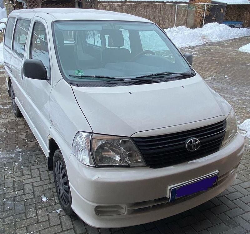 Gebraucht Toyota HiAce 117 PS (86 kW) 2008 Weiß Van / Kleinbus