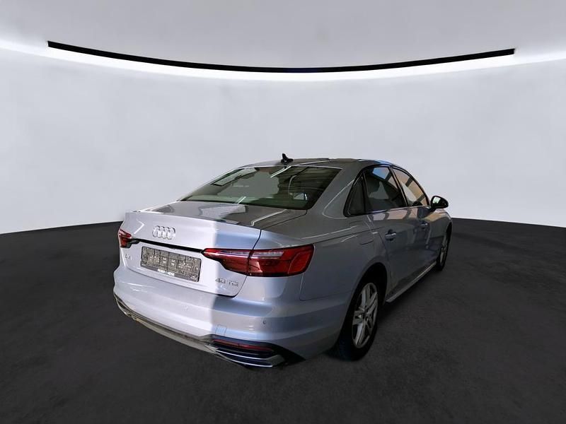 Gebraucht Audi A4 Advanced Plus 204 PS (150 kW) 2022 Florettsilber metallic Limousine