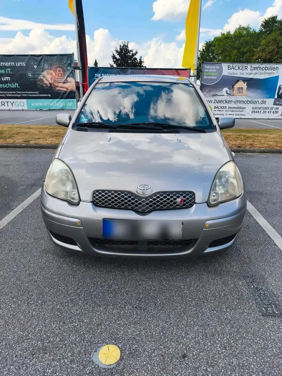 Gebraucht Toyota Yaris 75 PS (55 kW) 2005 Andere farben Kleinwagen