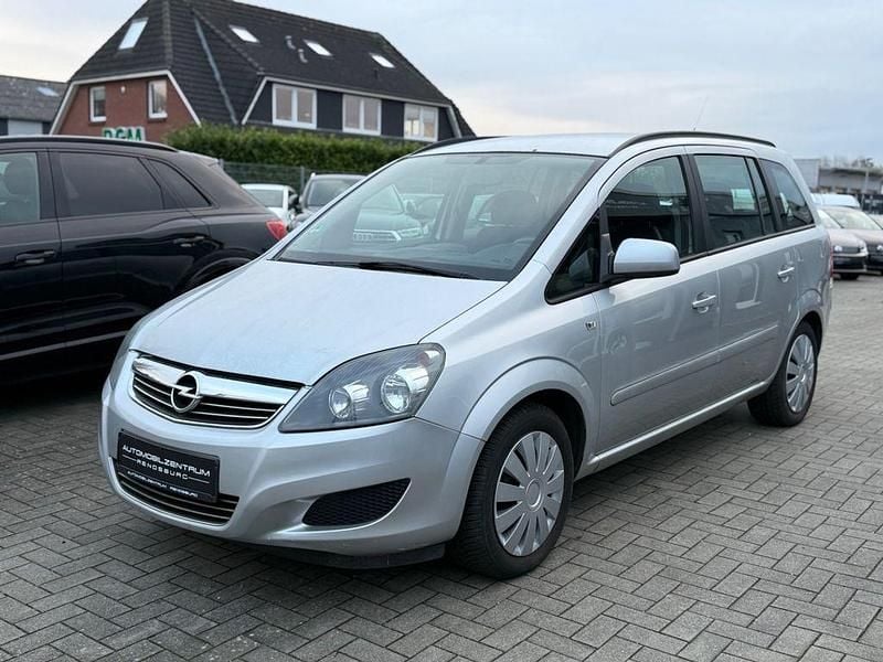 Gebraucht Opel Zafira Family 116 PS (85 kW) 2012 Silber Van / Kleinbus