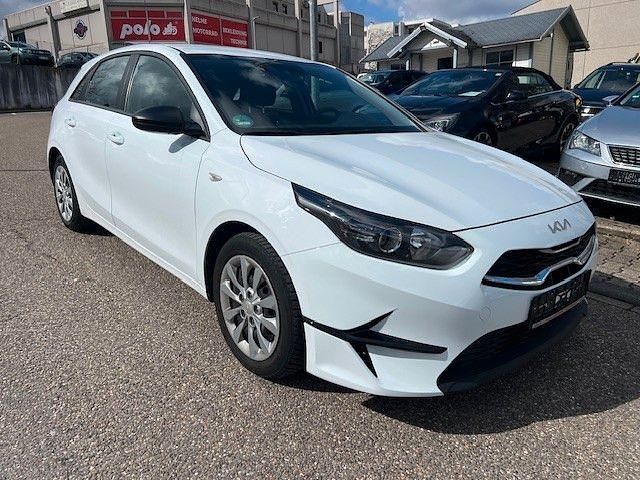 Gebraucht Kia Ceed Edition 7 101 PS (74 kW) 2022 Weiß Kleinwagen