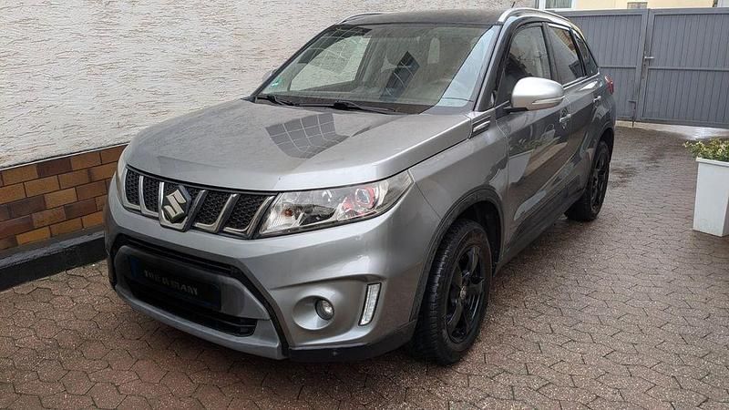 Gebraucht Suzuki Grand Vitara 140 PS (102 kW) 2018 Silber Limousine