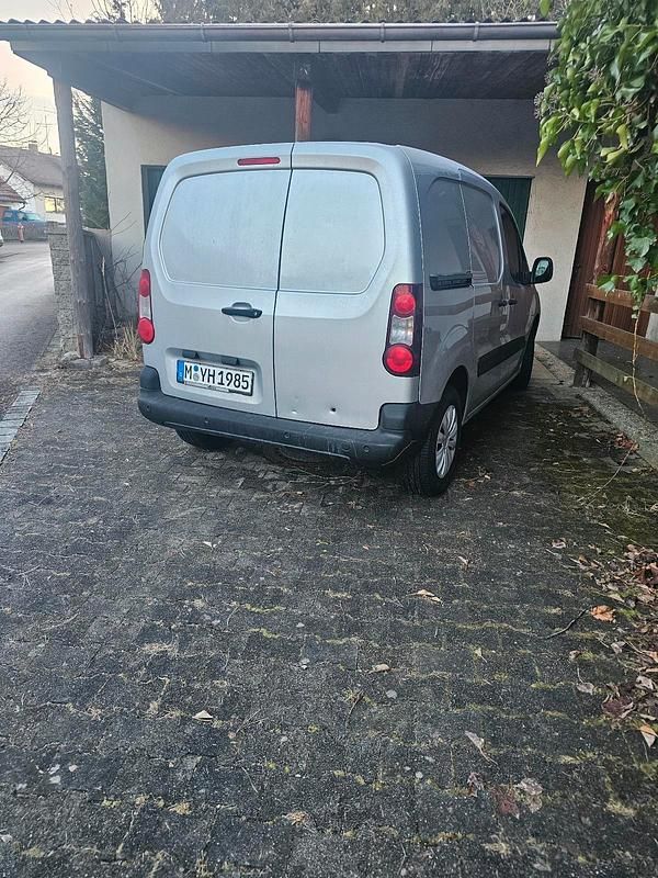 Gebraucht Peugeot Partner 2018 Grau Van / Kleinbus