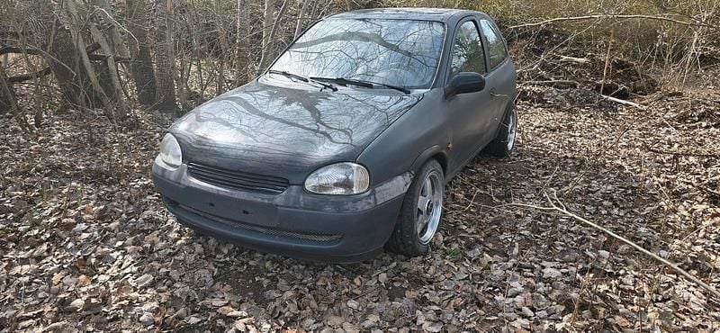 Gebraucht Opel Corsa 90 PS (66 kW) 1998 Grau Kleinwagen