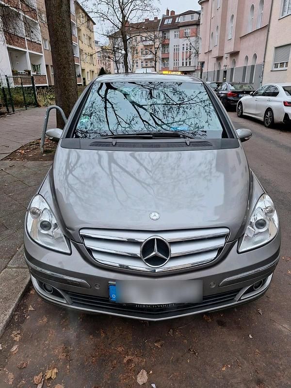 Silber Gebraucht 2006 Mercedes 200 Kleinwagen | 1.400 € (Guter Preis) - Bild 1/4