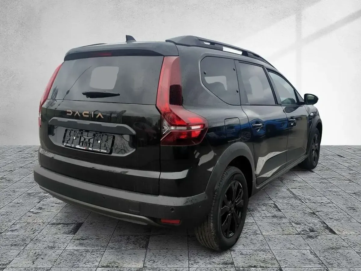 Gebraucht Dacia Jogger Extreme 91 PS (66 kW) 2025 Perlmuttschwarz Van / Kleinbus
