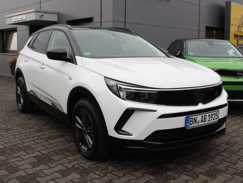 Weiß Gebraucht 2024 Opel Grandland X SUV | 31.900 € (Fairer Preis) - Bild 1/3