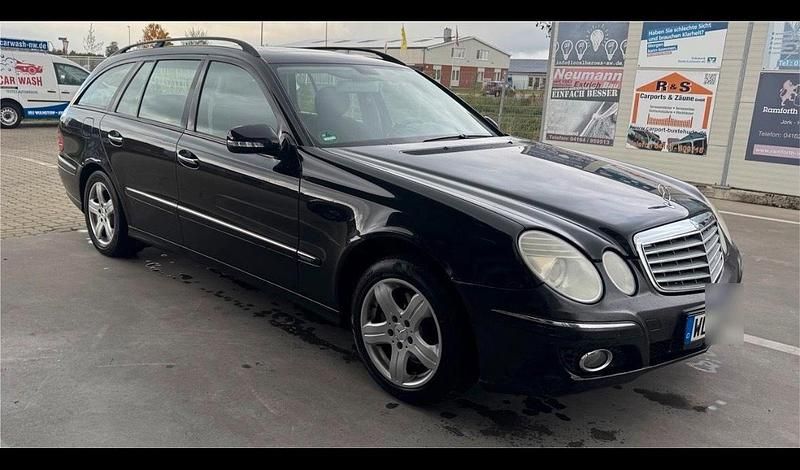 Schwarz Gebraucht 2007 Mercedes E220 Kombi | 2.490 € (Guter Preis) - Bild 1/3