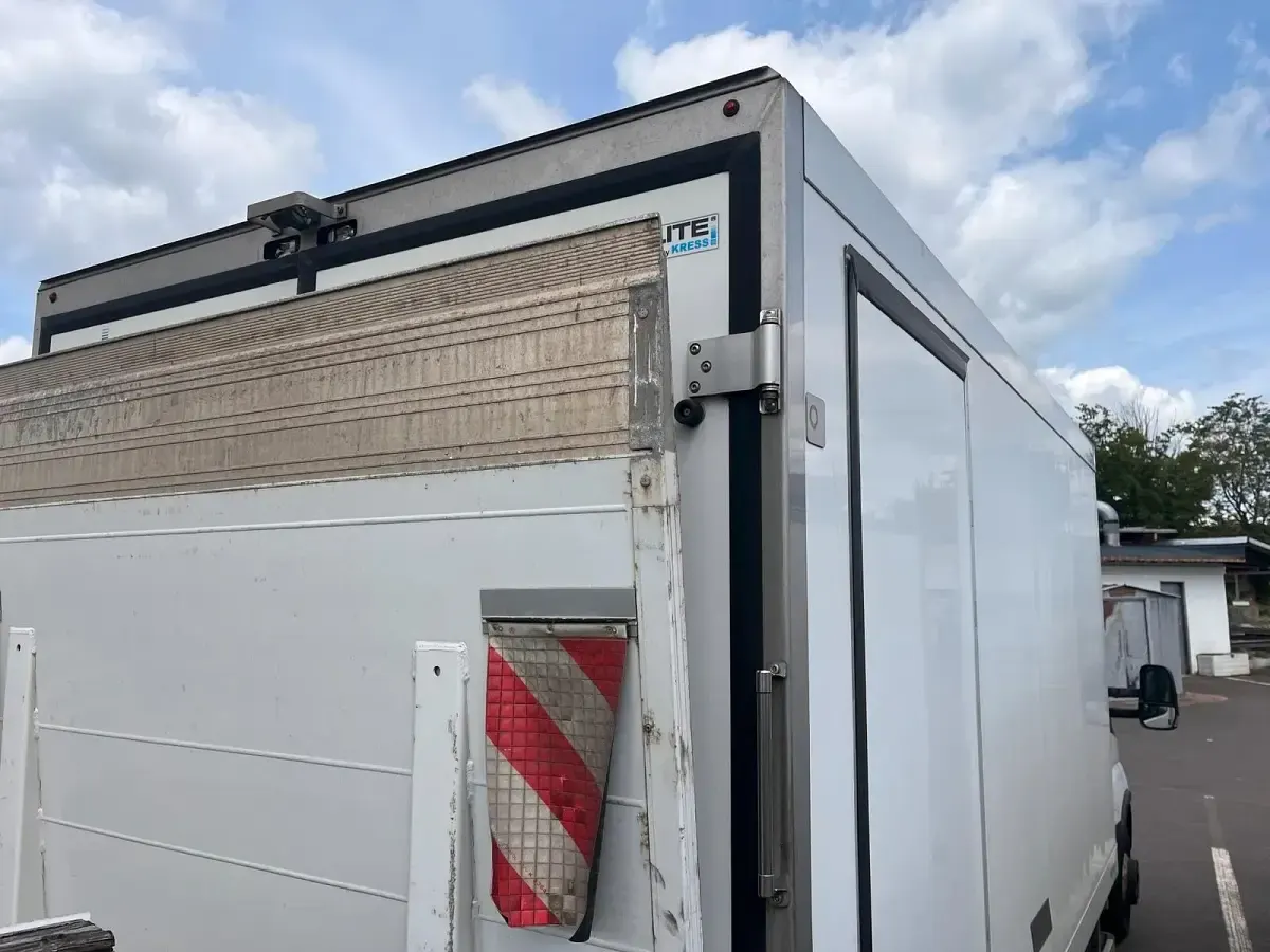 Gebraucht Iveco Daily 180 PS (132 kW) 2017 Limousine