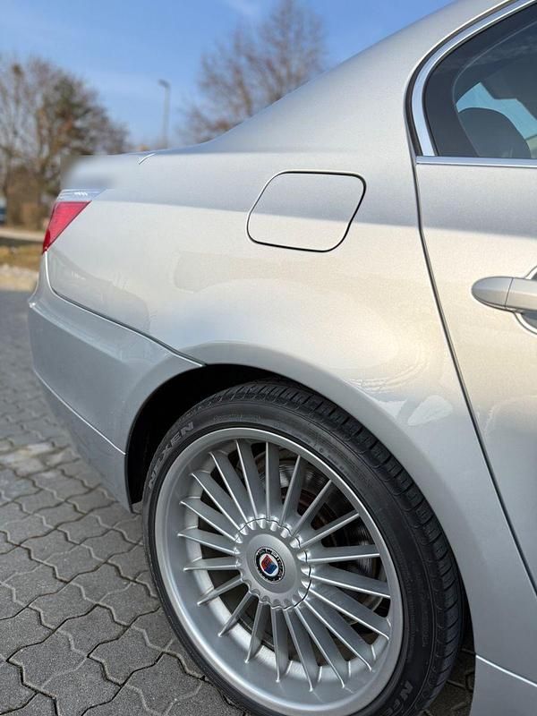 Gebraucht BMW 523 190 PS (139 kW) 2007 Silber Limousine