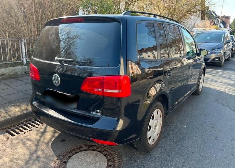 Gebraucht VW Touran 105 PS (77 kW) 2010 Schwarz Van / Kleinbus