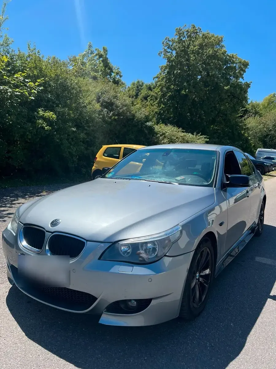 Gebraucht BMW 525 M Sport 192 PS (141 kW) 2003 Grau Limousine