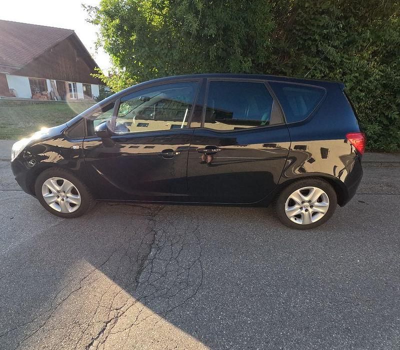 Schwarz Gebraucht 2011 Opel Meriva Edition Van / Kleinbus | 3.500 € (Superpreis) - Bild 1/4