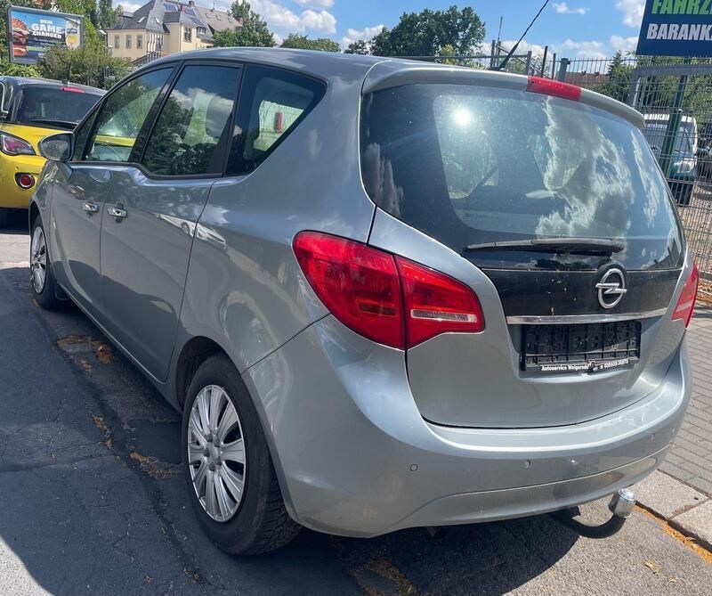 Gebraucht Opel Meriva 101 PS (74 kW) 2011 Grau Van / Kleinbus