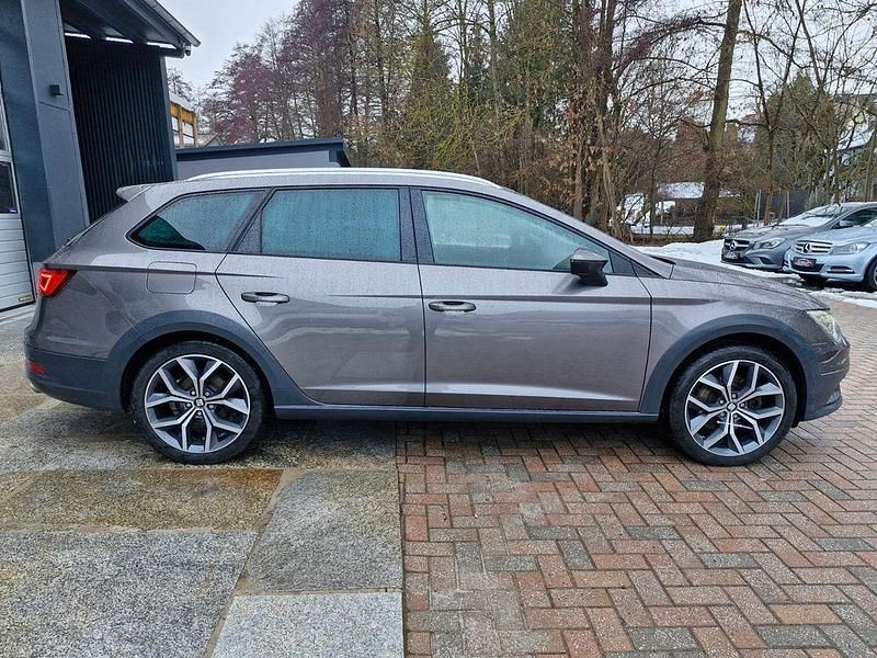 Gebraucht Seat Leon X-Perience 4Drive 179 PS (131 kW) 2017 Grau Kombi