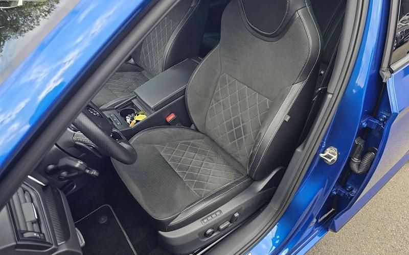 Gebraucht Skoda Superb SportLine 150 PS (110 kW) 2024 Blau Kombi