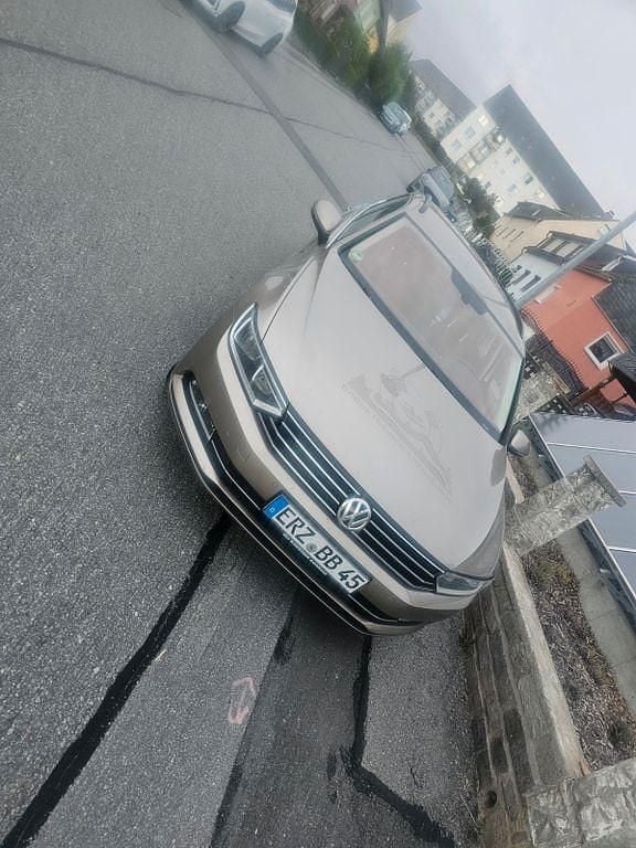 Beige Gebraucht 2015 VW Passat Comfortline Kombi | 8.500 € (Superpreis) - Bild 1/4