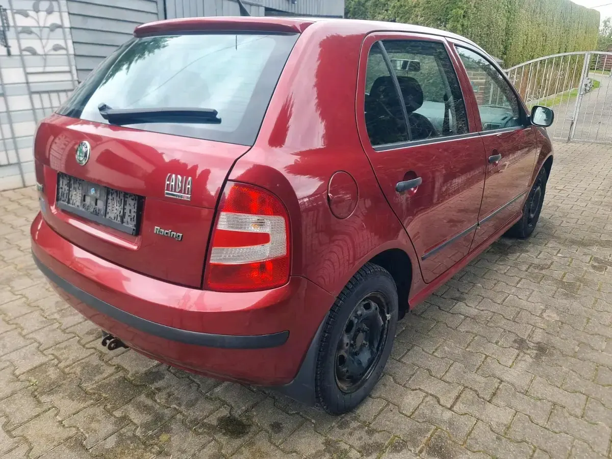 Gebraucht Skoda Fabia 64 PS (47 kW) 2005 Rot Kleinwagen
