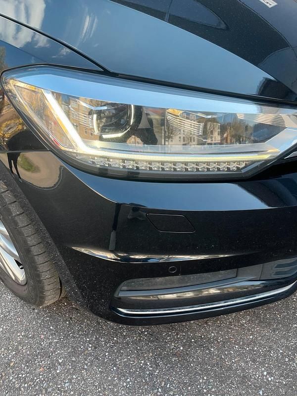 Gebraucht VW Touran Sound 150 PS (110 kW) 2018 Schwarz Van / Kleinbus