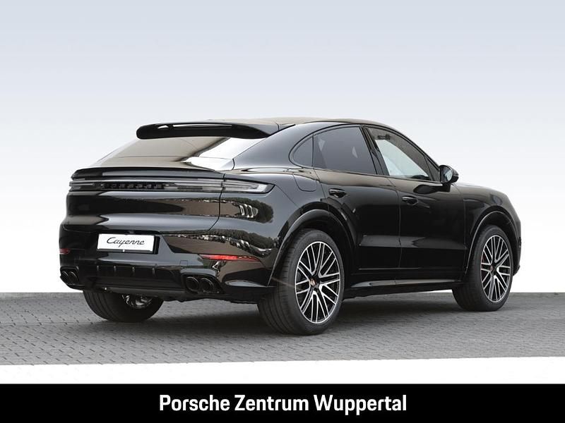 Gebraucht Porsche Cayenne S 475 PS (349 kW) 2024 Chromitschwarzmetallic SUV