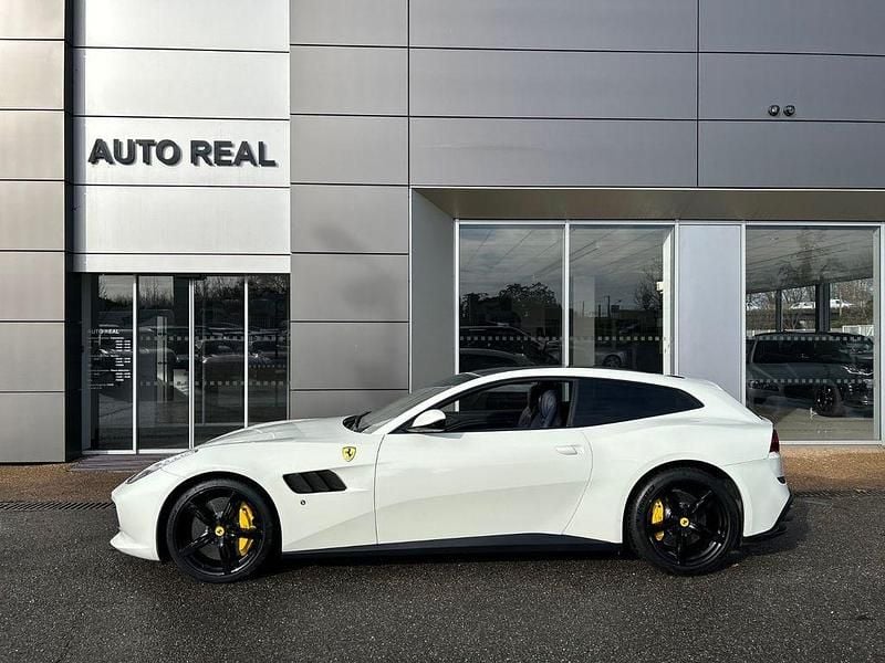 Gebraucht Ferrari GTC4Lusso 610 PS (448 kW) 2017 Weiß Kombi