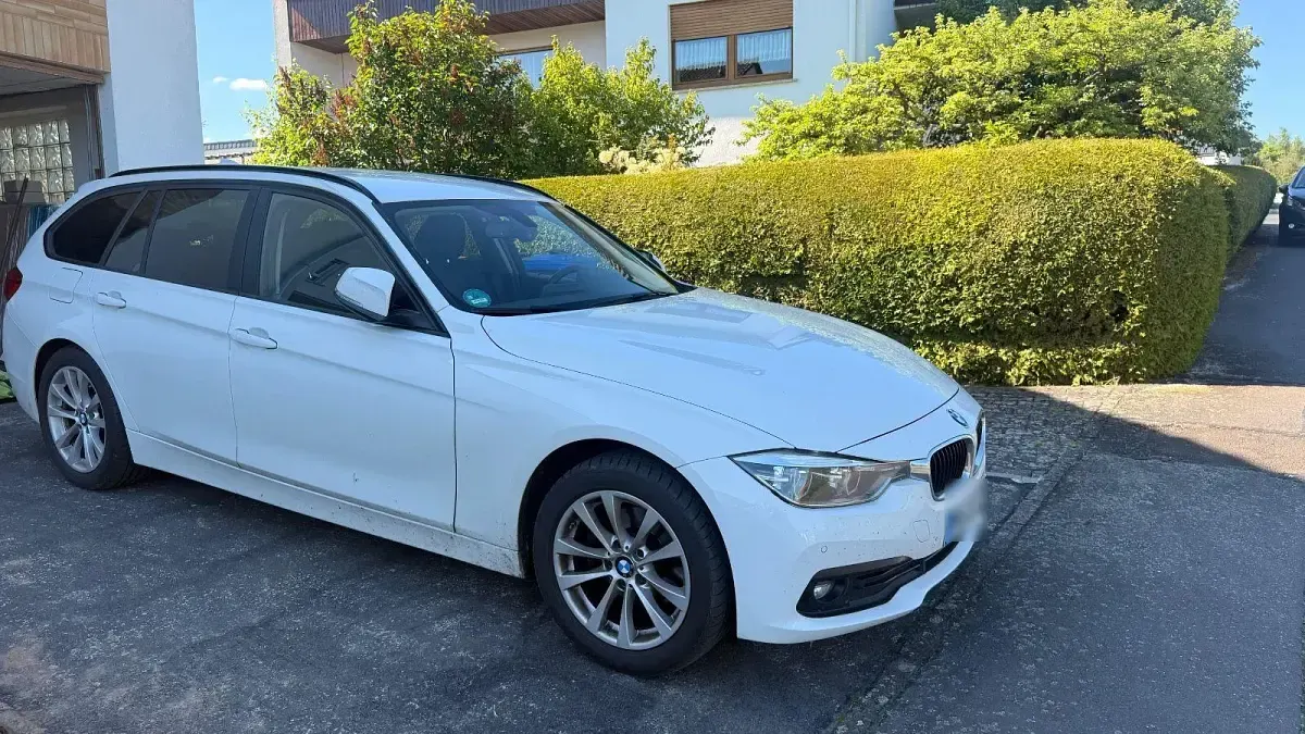 Gebraucht BMW 320 Sport Line 190 PS (139 kW) 2018 Weiß Kombi