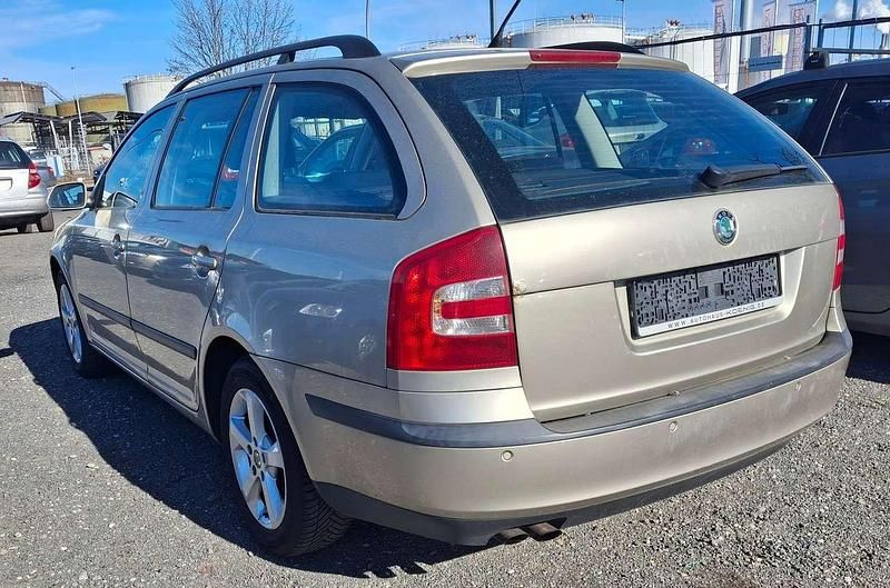 Gebraucht Skoda Octavia Ambiente 150 PS (110 kW) 2005 Saharabeige metallic Kombi