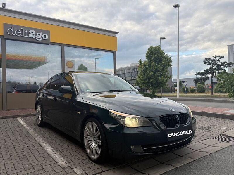 Grün Gebraucht 2009 BMW 530 Limousine | 5.500 € (Superpreis) - Bild 1/4