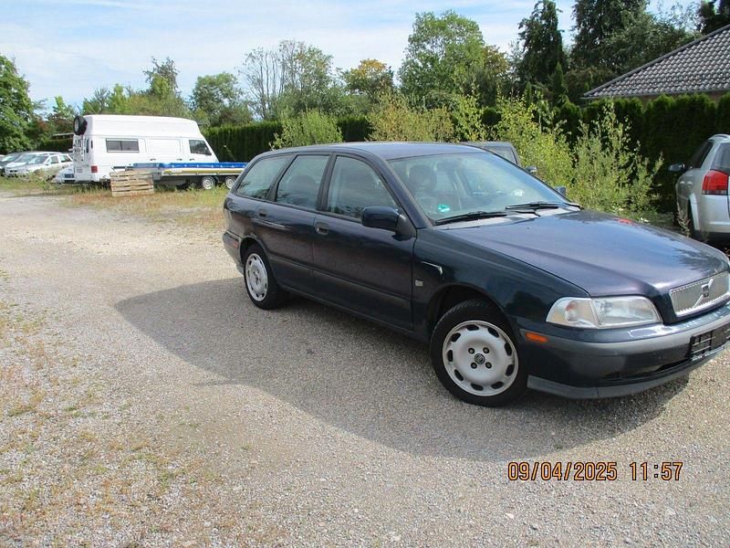 Gebraucht Volvo V40 105 PS (77 kW) 1998 Kombi