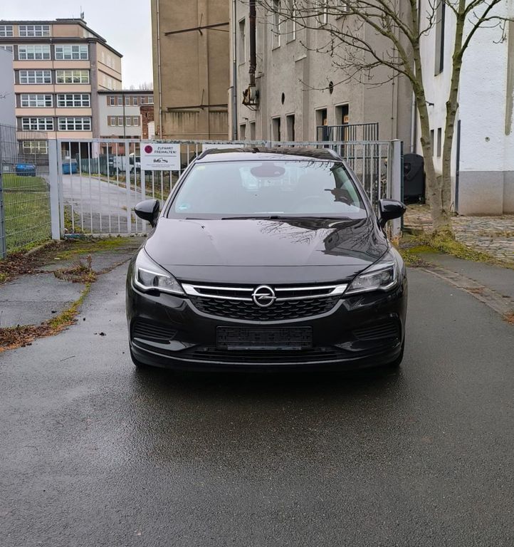 Gebraucht Opel Astra Edition 110 PS (80 kW) 2016 Schwarz Kombi