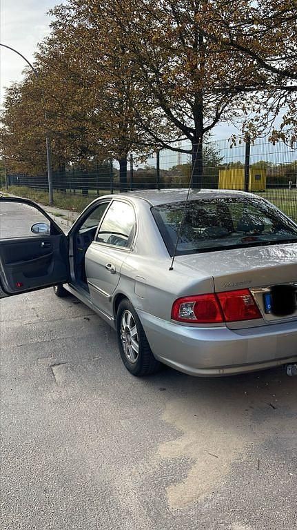 Gebraucht Kia Magentis 169 PS (124 kW) 2003 Silber Limousine