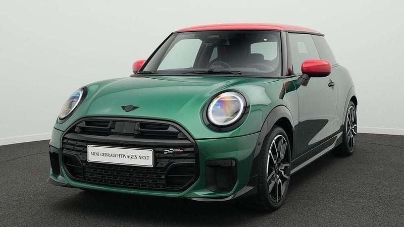 Grün Gebraucht 2024 Mini John Cooper Works Kleinwagen | 30.777 € (Guter Preis) - Bild 1/4
