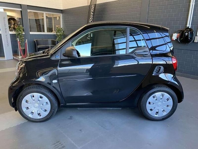 Gebraucht Smart ForTwo Coupé 60 kW (82 PS) 2023 Schwarz Kleinwagen