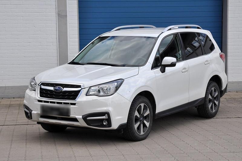 Weiß Gebraucht 2019 Subaru Forester Active SUV | 15.999 € (Fairer Preis) - Bild 1/4