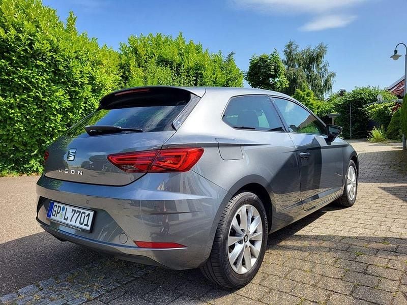 Second-hand Seat Leon Style 116 CP (85 kW) 2018 Gri Coupe