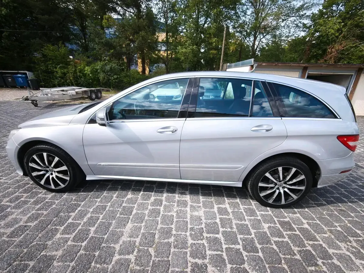 Gebraucht Mercedes R350 265 PS (194 kW) 2010 Silber Kombi