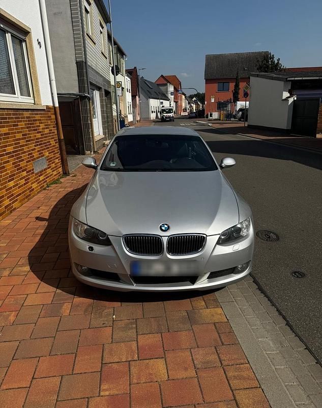 Silber Gebraucht 2008 BMW 330 Cabriolet Cabrio | 9.999 € (Superpreis) - Bild 1/4