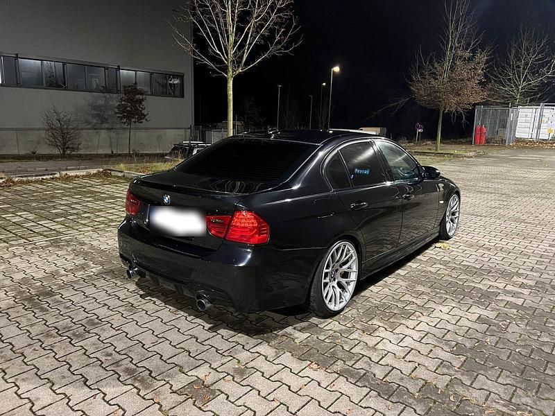 Gebraucht BMW 325 Competition Edition 2010 Schwarz Limousine