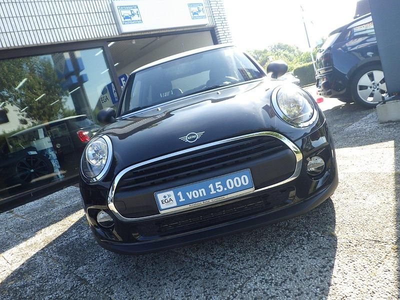 Schwarz Gebraucht 2019 Mini ONE Kleinwagen | 14.500 € (Fairer Preis) - Bild 1/4
