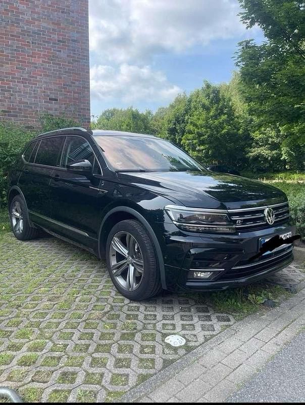 Gebraucht 2019 VW Tiguan Allspace Comfortline SUV | 25.900 € (Superpreis) - Bild 1/4