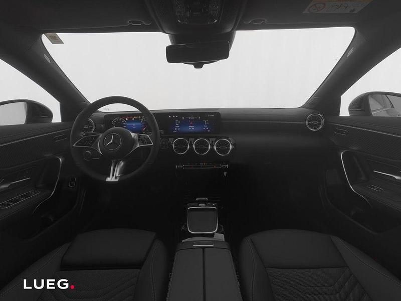 Gebraucht Mercedes CLA180 Progressive 136 PS (100 kW) 2025 Schwarz Limousine
