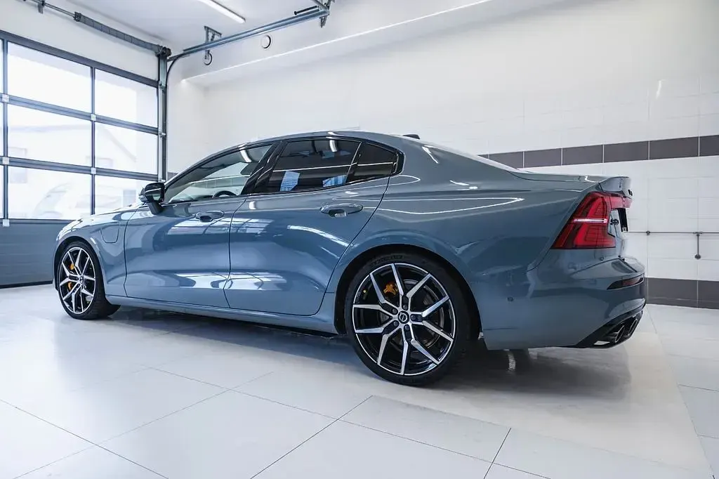 Gebraucht Volvo S60 455 PS (334 kW) 2023 Grau Limousine