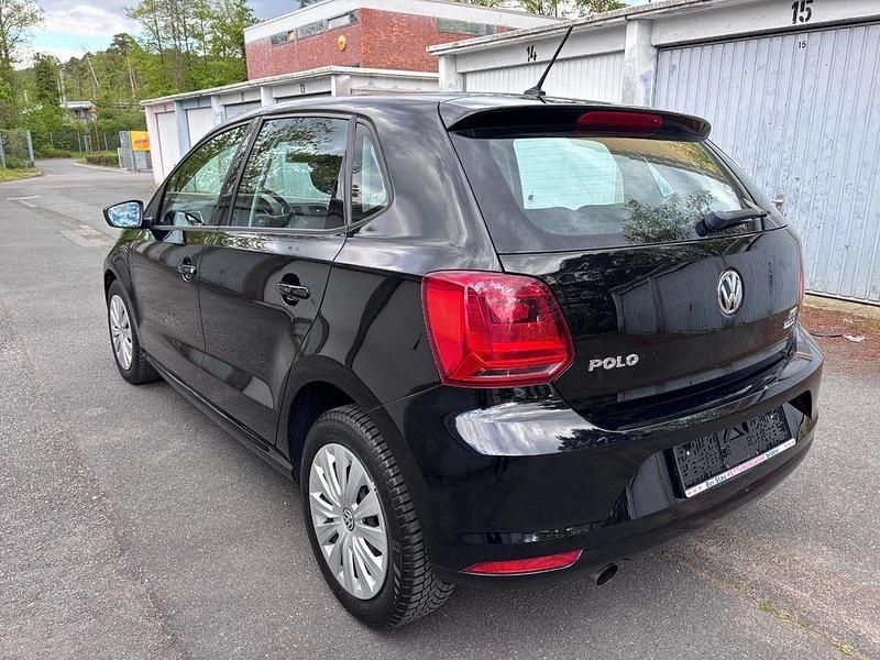 Usado VW Polo 90 HP (66 kW) 2015 Preto Sedan