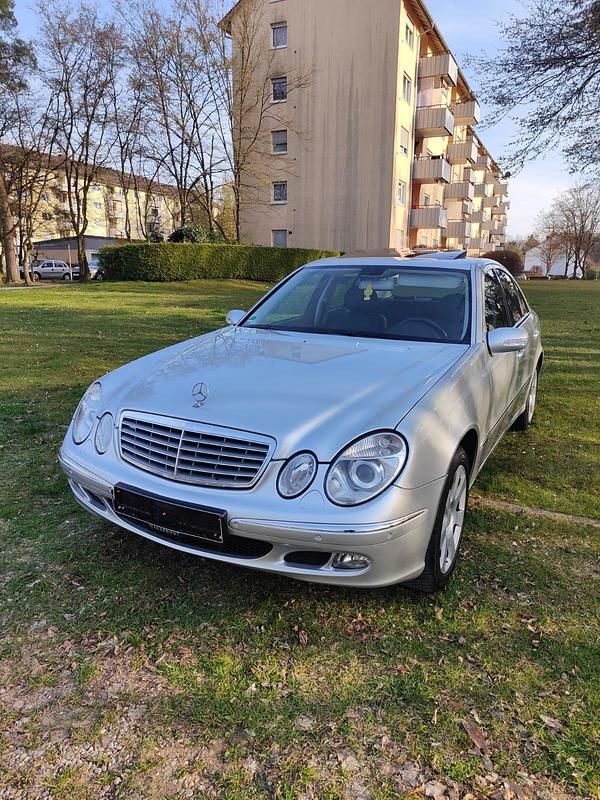 Gebraucht Mercedes E280 231 PS (169 kW) 2005 Silber Limousine