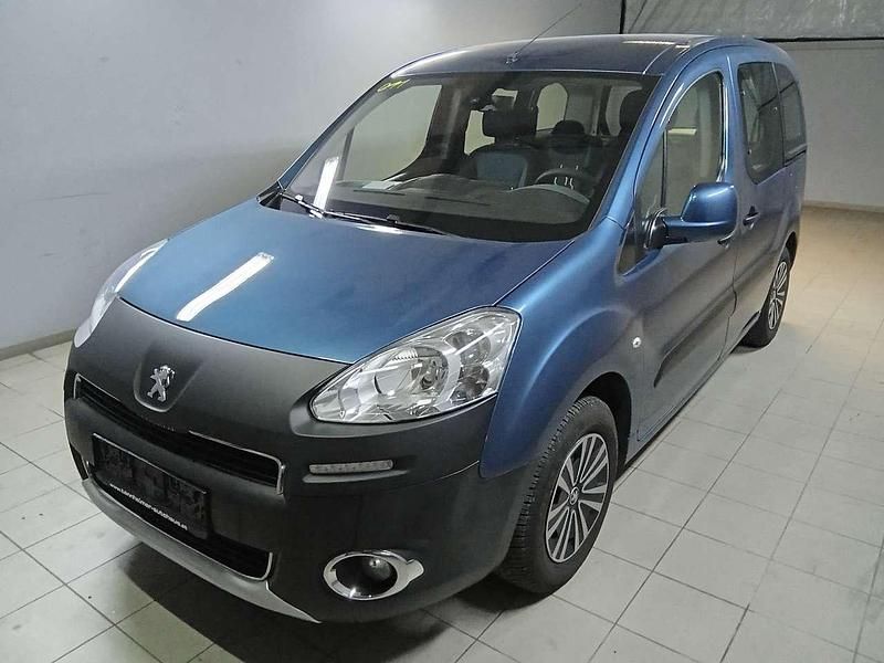 Lackierung blau kyanos/metall Gebraucht 2012 Peugeot Partner Active Van / Kleinbus | 4.900 € (Superpreis) - Bild 1/4