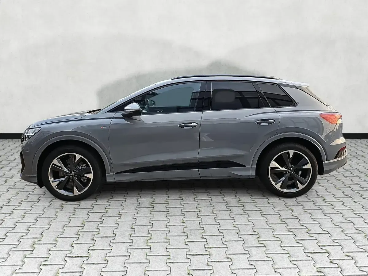 Neu Audi Q4 e-tron Basis 210 kW (286 PS) 2026 Kieselgrau SUV