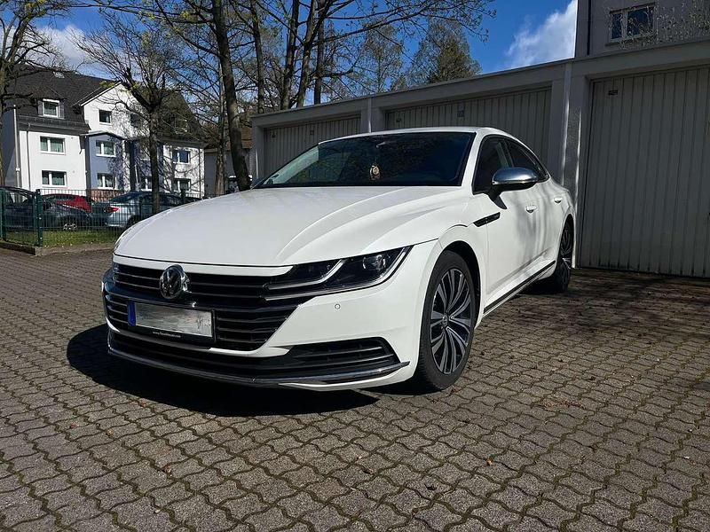 Weiß Gebraucht 2018 VW Arteon Elegance Coupé | 27.500 € (Fairer Preis) - Bild 1/4