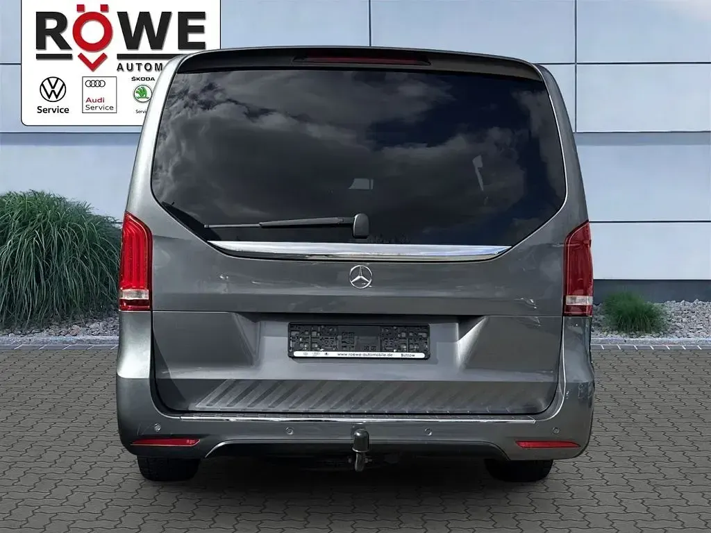 Gebraucht Mercedes E250 Avantgarde Edition 190 PS (139 kW) 2020 Grau Van / Kleinbus